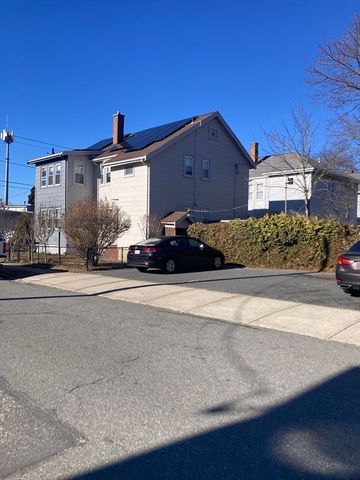 71 Sycamore St, Fairhaven, MA 02719