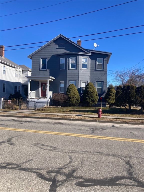 71 Sycamore St, Fairhaven, MA 02719