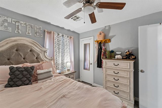 4804 N Beaver Avenue, Bethany, OK 73008