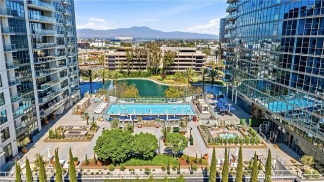 9 Macarthur 1605, Santa Ana, CA 92707