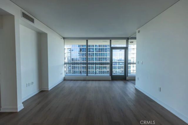 9 Macarthur 1605, Santa Ana, CA 92707