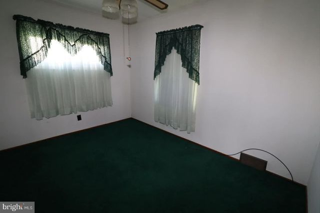 19 BENTON RD, Hamilton, NJ 08610