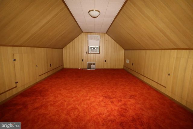 19 BENTON RD, Hamilton, NJ 08610