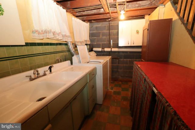 19 BENTON RD, Hamilton, NJ 08610