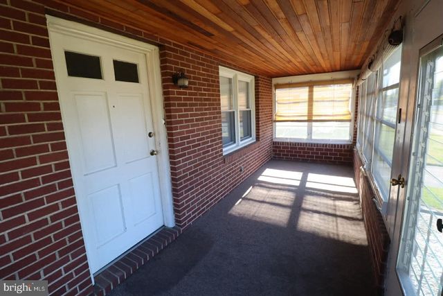 19 BENTON RD, Hamilton, NJ 08610