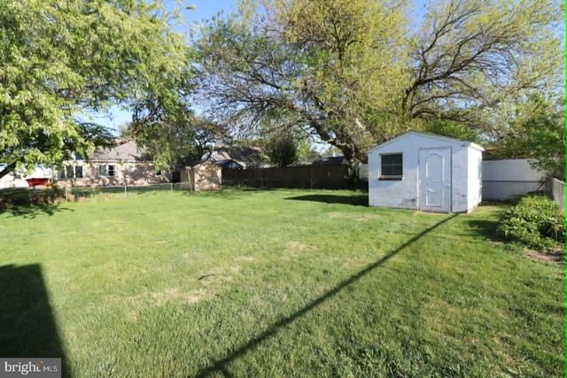 19 BENTON RD, Hamilton, NJ 08610