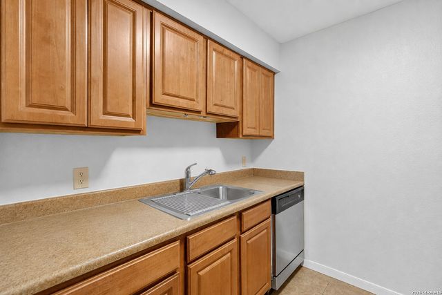 4111 Medical Dr Apt B104, San Antonio, TX 78229