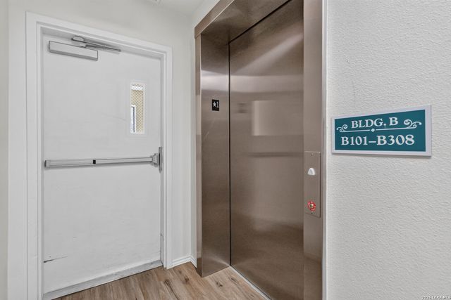 4111 Medical Dr Apt B104, San Antonio, TX 78229