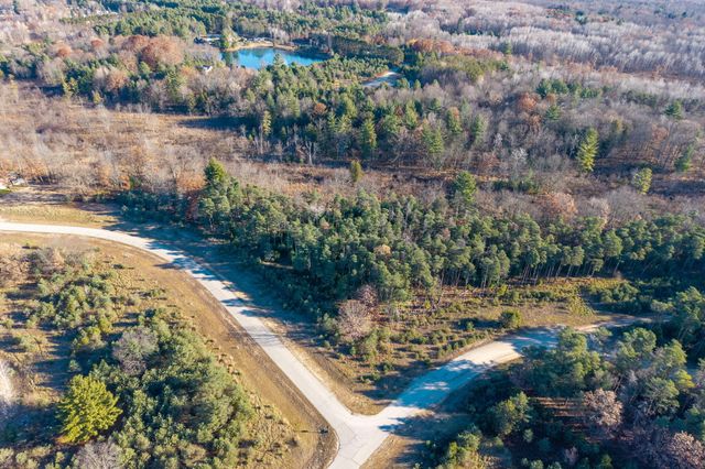 11210 Killarney Drive, Stanwood, MI 49346