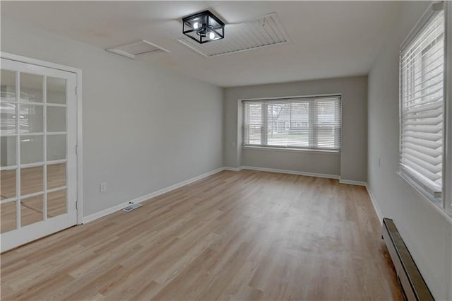 602 SW 15th Street, Blue Springs, MO 64015