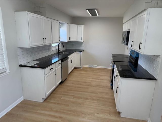 602 SW 15th Street, Blue Springs, MO 64015