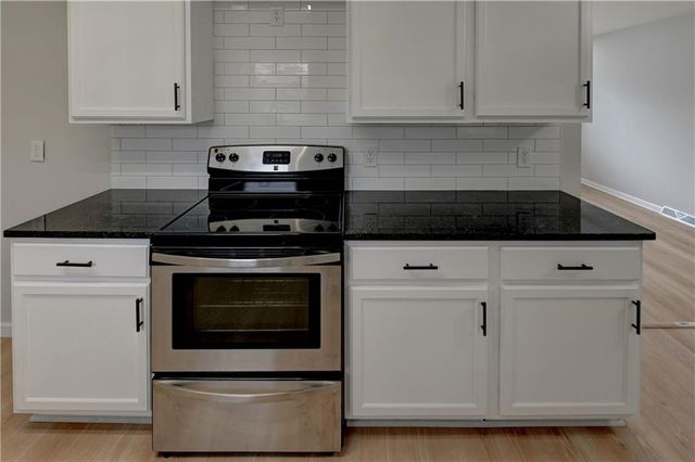 602 SW 15th Street, Blue Springs, MO 64015