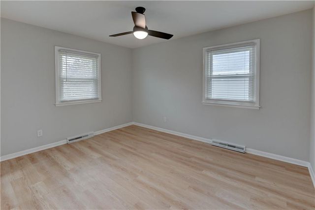 602 SW 15th Street, Blue Springs, MO 64015