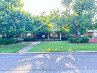 7307 Waverly Avenue, Nichols Hills, OK 73120
