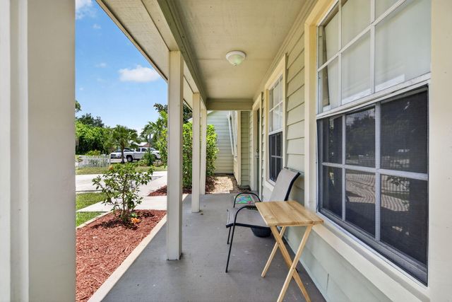 5919 SE Pine Drive, Stuart, FL 34997