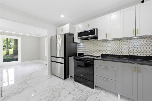 4113 Radcliffe Ct, Decatur, GA 30034