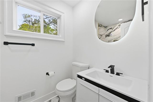 4113 Radcliffe Ct, Decatur, GA 30034