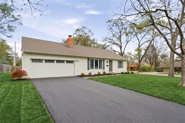 4700 W 65th Terrace, Prairie Village, KS 66208