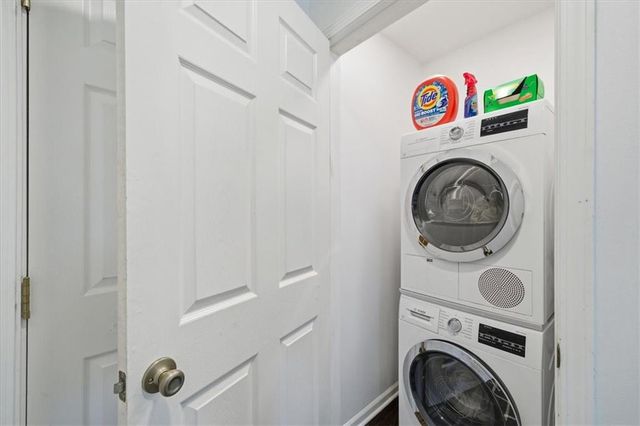 4700 W 65th Terrace, Prairie Village, KS 66208