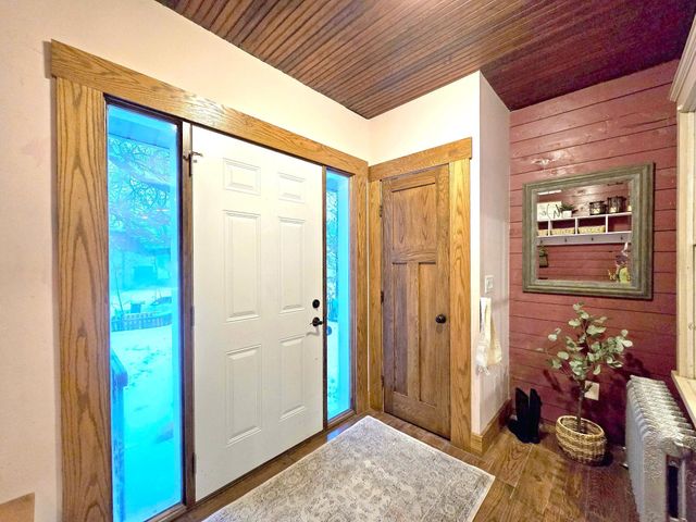 2342 Bourne Avenue, Saint Paul, MN 55108