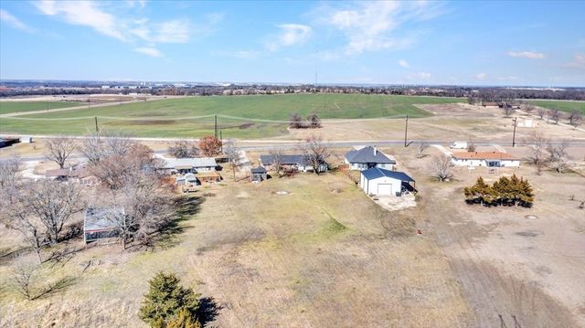 1016 E Fm 902, Howe, TX 75459