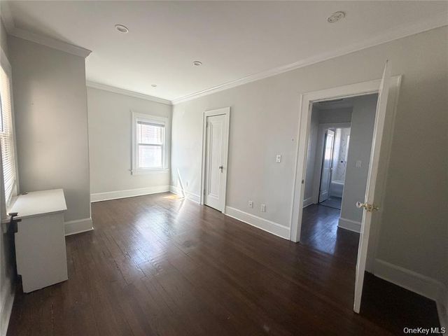 16 Minerva Place 1C, White Plains, NY 10601