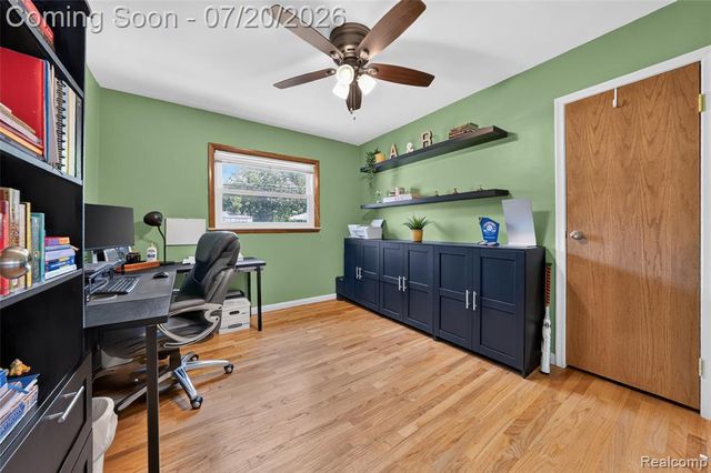 9428 Gillman Street, Livonia, MI 48150