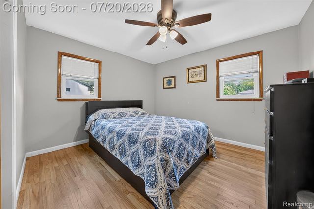 9428 Gillman Street, Livonia, MI 48150