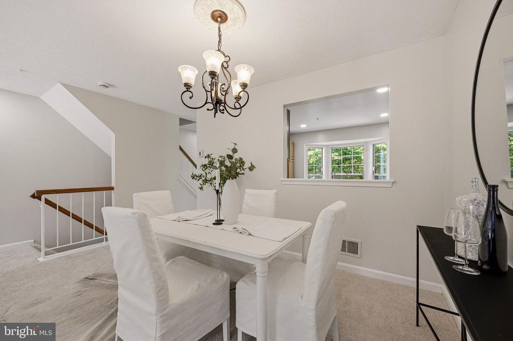 Image 27 of property listing at 2577 AMBLING CIR #46, Crofton, MD 21114