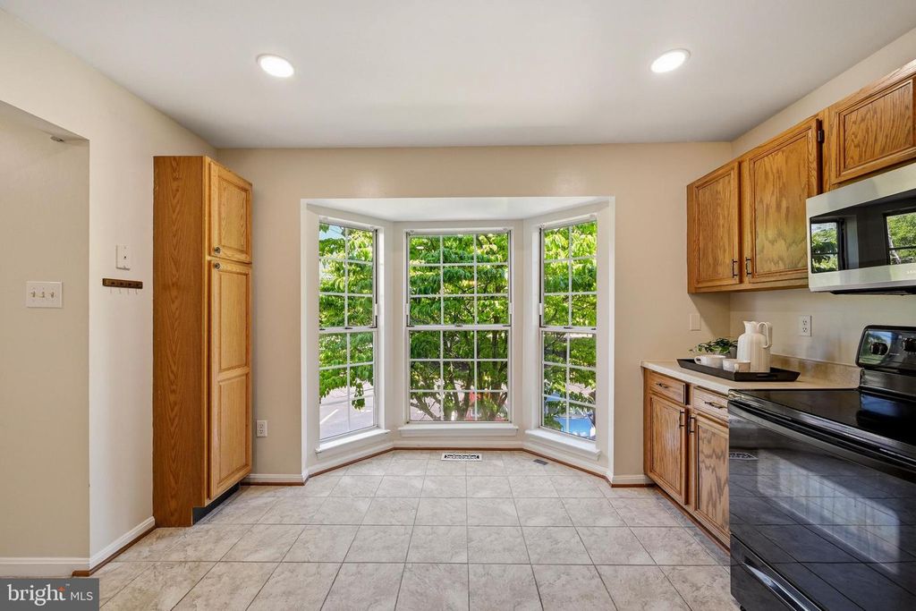Image 36 of property listing at 2577 AMBLING CIR #46, Crofton, MD 21114