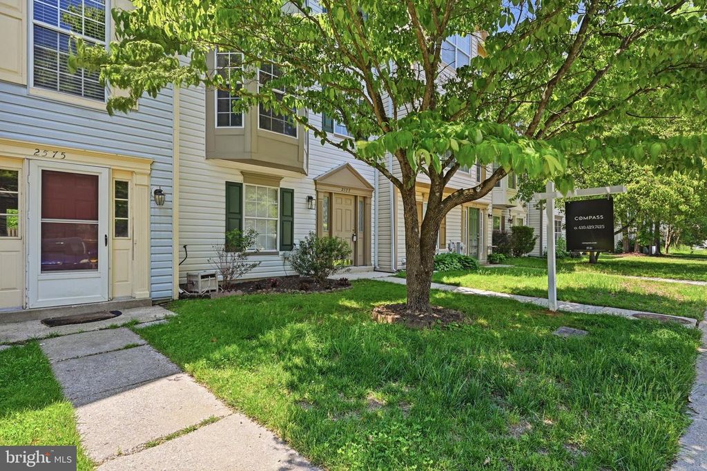 Image 4 of property listing at 2577 AMBLING CIR #46, Crofton, MD 21114