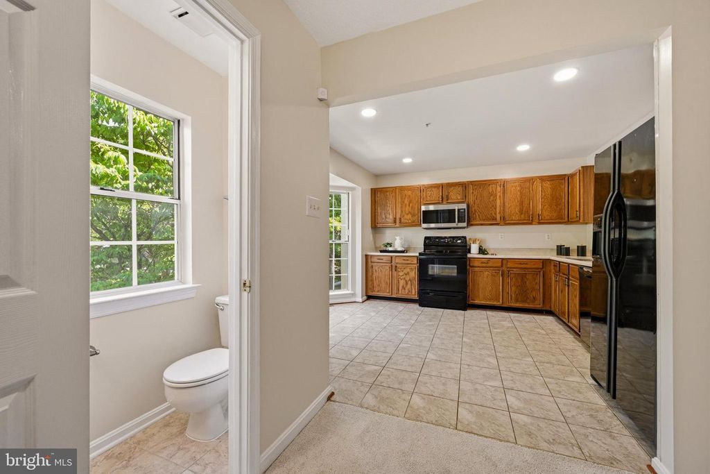 Image 41 of property listing at 2577 AMBLING CIR #46, Crofton, MD 21114
