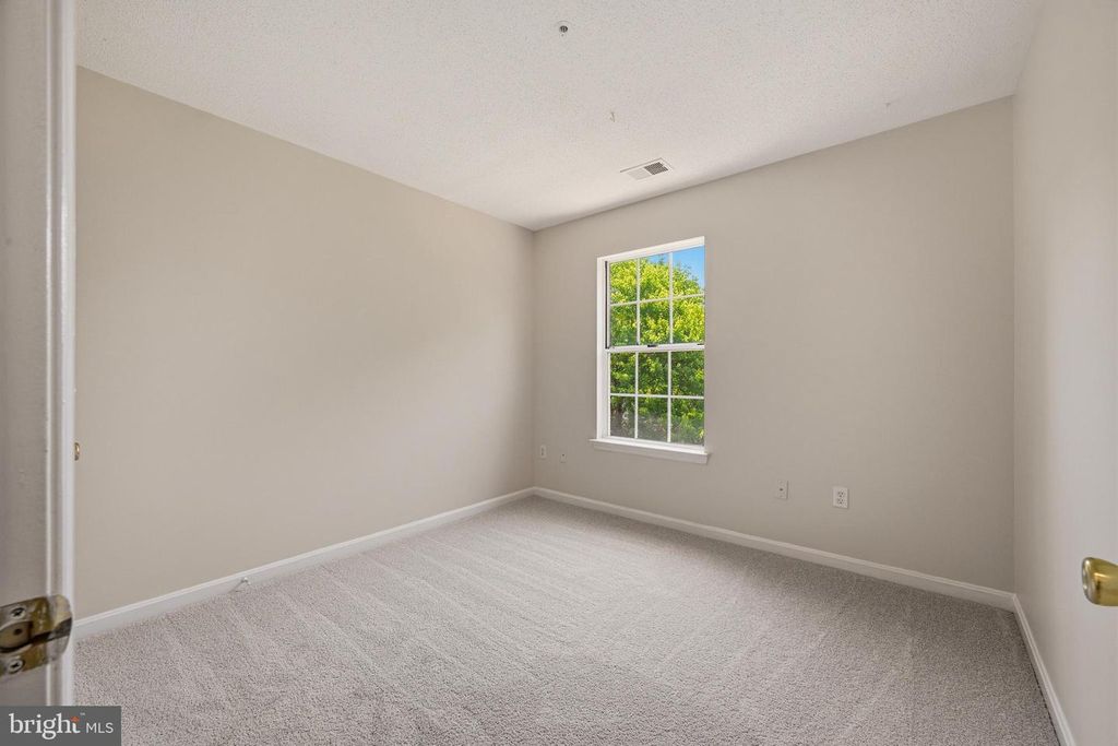Image 44 of property listing at 2577 AMBLING CIR #46, Crofton, MD 21114