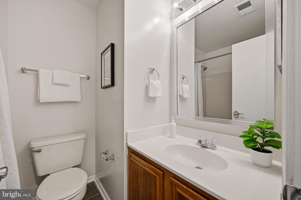 Image 45 of property listing at 2577 AMBLING CIR #46, Crofton, MD 21114