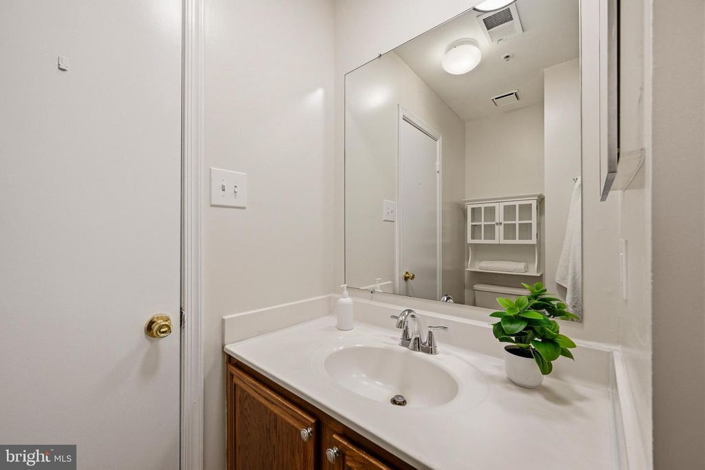 Image 52 of property listing at 2577 AMBLING CIR #46, Crofton, MD 21114