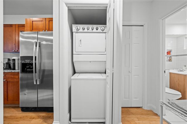 7950 Tatum Waterway Dr N8, Miami Beach, FL 33141