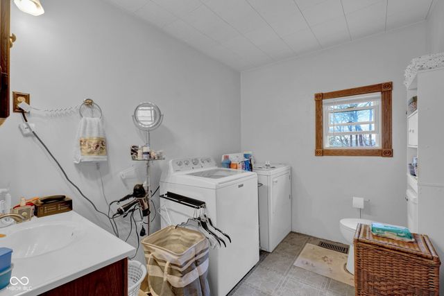 8488 S Riser Drive, Nineveh, IN 46164