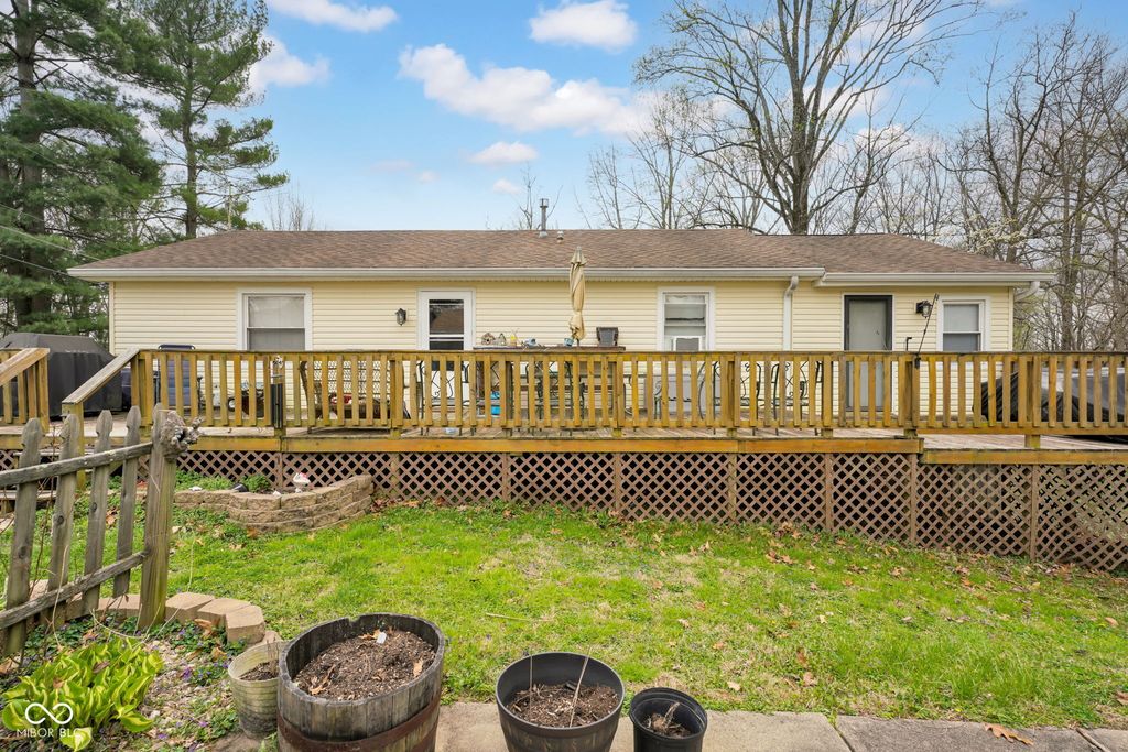 8488 S Riser Drive, Nineveh, IN 46164