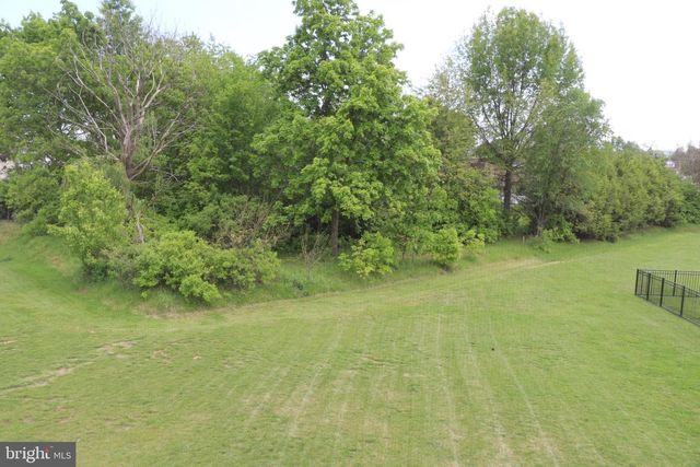 83 BENNINGTON WAY, Carlisle, PA 17013