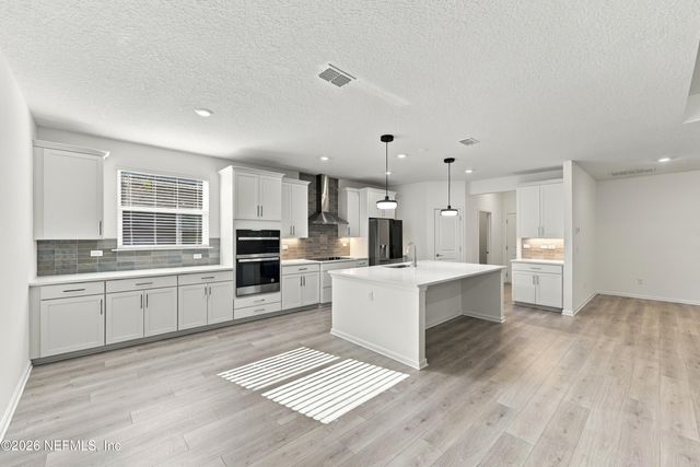 3642 AMERICANA Drive, Green Cove Springs, FL 32043