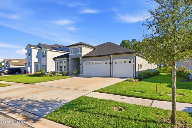 3642 AMERICANA Drive, Green Cove Springs, FL 32043