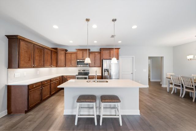 2326 Stonecenter Ln, Murfreesboro, TN 37128