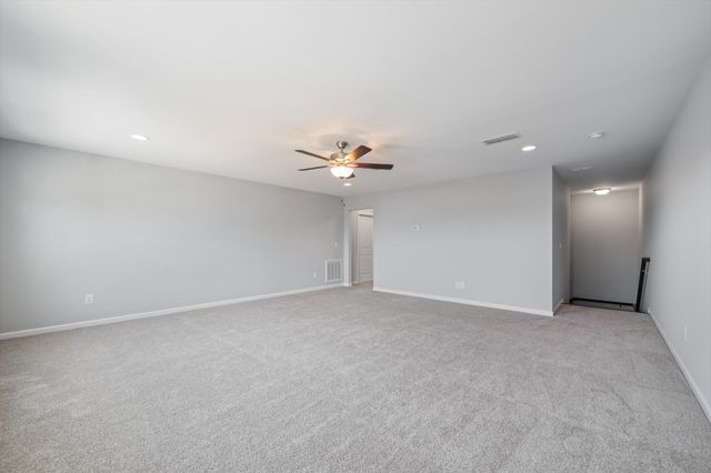 2326 Stonecenter Ln, Murfreesboro, TN 37128
