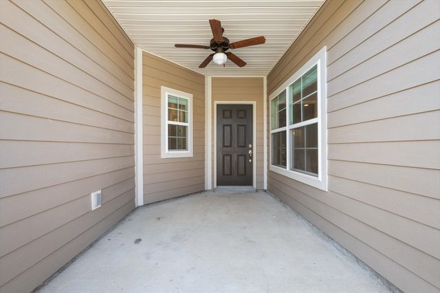 2326 Stonecenter Ln, Murfreesboro, TN 37128