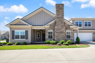 2326 Stonecenter Ln, Murfreesboro, TN 37128