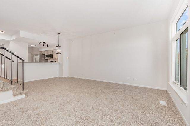 851 Addison Avenue, Lombard, IL 60148