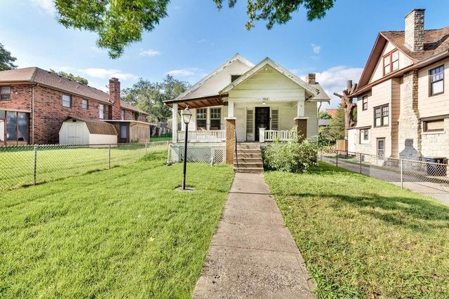 3908 Norledge Avenue, Kansas City, MO 64123