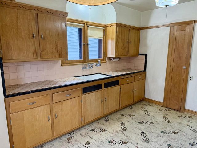 3720 N 56th STREET, Milwaukee, WI 53216