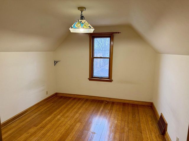 3720 N 56th STREET, Milwaukee, WI 53216