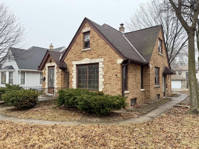 3720 N 56th STREET, Milwaukee, WI 53216